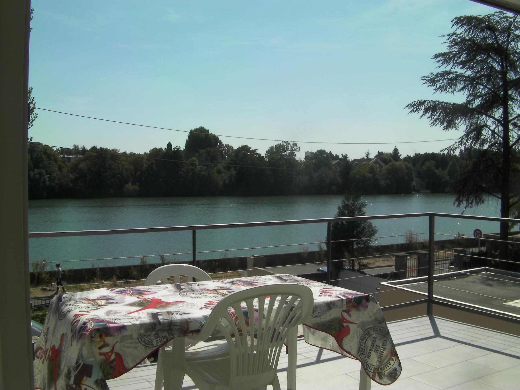 Private terrace at Gîte Aquarius